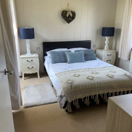 Perfect quiet countryside retreat Отели в г. Альчестер