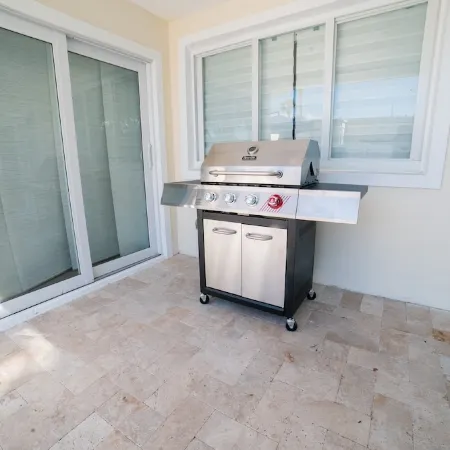 ☀️Casita bonita 🏖 Villa with 4beds/3 bath and HEATED pool 🌴🔥