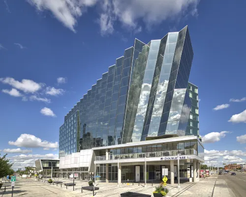 DoubleTree by Hilton Edmonton Downtown Hotels near Strathcona