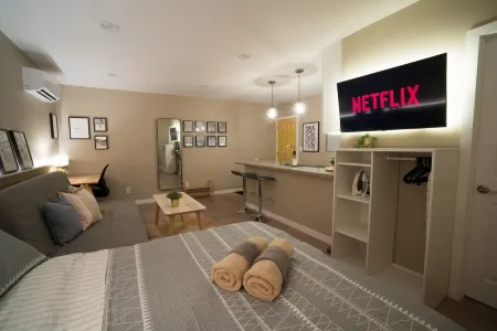 Modern Private Studio - Mins away from Everything in Pasadena! Отели рядом с достопримечательностью «Калифорнийский технологический институт»