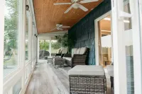 Beautiful, Peaceful Lakefront home in ❤️ of Bourbon Country in Shelbyville, KY