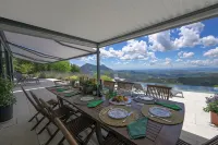 Luxurious, Private Villa in Gaucin with Breathtaking Views to Morocco 가우신 호텔