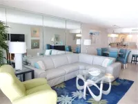 Luxury Beach Escape near John's Pass - Seaview #403