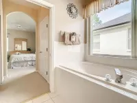 4 bed 3 bath pool/spa villa and game room