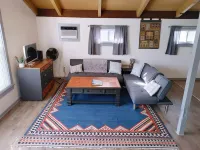 Binnekill Views- Cozy Apt over looking the Binnekill stream