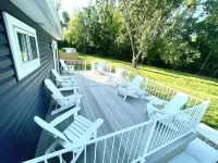 Launchpad: stewardess layover / stylish place to stay is perfect 4 group trips.