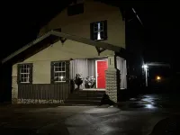 Spacious 3-bedroom 2 story home. Few blocks away from the BOK center Отели рядом с достопримечательностью «U.S. Rte 66»