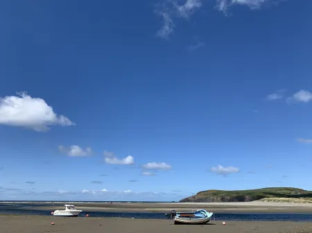 Beautifully furnished home from home , set in the heart of Pembrokeshire. Отели рядом с достопримечательностью «The Last Invasion Tapestry Gallery»