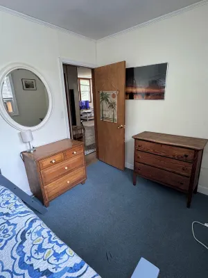 3 Bedroom Cottage just steps to Private Beach! Pet Friendly!