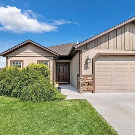 3-bedroom house in brilliant Twin Falls with AC, WiFi
