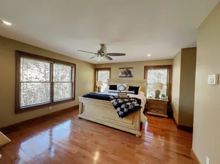 Family Friendly cabin with Mountain views