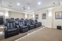 Tranquil Beach Front 2Bed 2Bath Condo with Large Patio - Family Friendly