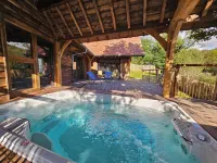 Gîte du Clos Voucheot, large spa, Vallée de l'Ouche