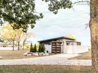 Private modern luxury vacation rental Hotels in Cedar County