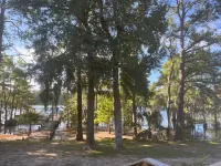 Lakefront tiny cabin amazing view on Lake Marion! Pet friendly & sleeps 6