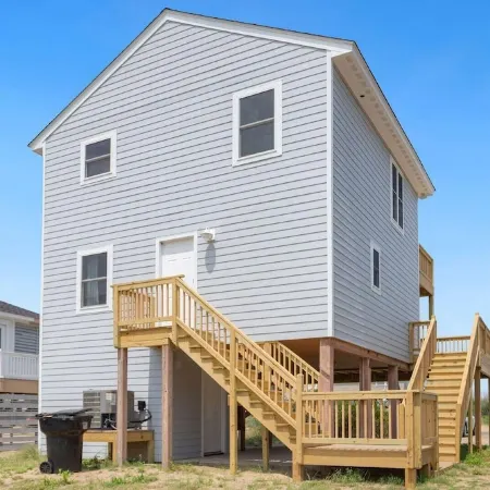 Gorgeous, Ocean View, 3 bedroom, 2 bathroom home in the heart of Kitty Hawk!