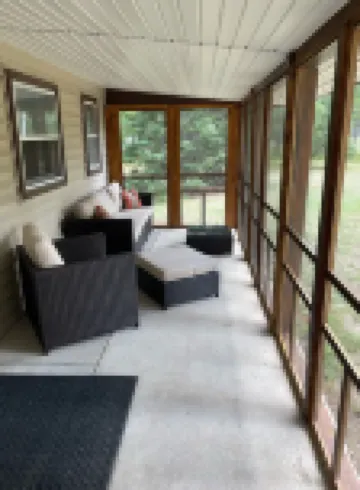 Remodeled Cottage close to ATV/Snowmobile Trails, and Ausable River