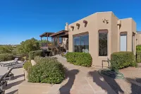 Catalina Foothills, 5 bedroom, Heated Pool and Spa, Views, Sleeps 16+