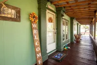 Eden's Vista Cordova - Stunning Hillside Views, Pet-Friendly, and Fast  Wi-Fi.