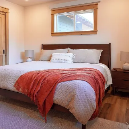 Winthrop Trailside Getaway 2 - A cozy trailside retreat in the Methow Valley.