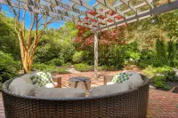 Your perfect getaway nestled in the heart of Aiken.