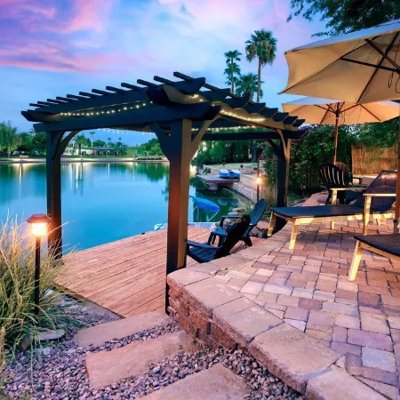 Lake Front Paradise, Pool and Hot Tub-Bubbly