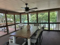 PERFECT LOCATION! Sloping lot, mountain view,  and great cove!