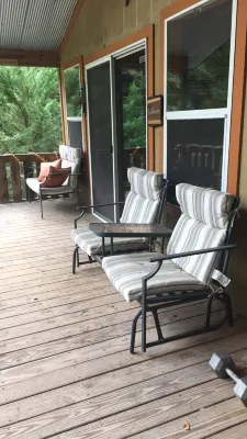 Yogi Bears Cozy Cabin on the Branch at Up The Creek