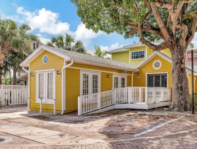 Storybook Home in Downtown Stuart Hotels near Ground Floor Farm