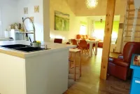 Vista al Mar, Piscina y Paz: tu Escape Perfecto en Esta Casa Rural Única