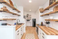 Modern Loft in Historic Birdtown - Unit 6