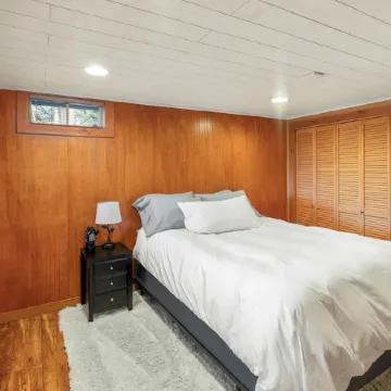 New Spacious Stowe Home, Central A/C Stowe Mt Views. Sauna, Ask about Dog Policy