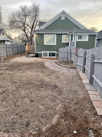 NEW! Heart of Downtown: The Hill Oasis Отели в г. Меса