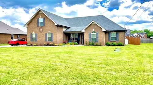 Quiet 4 bedroom villa with tons of space