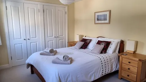 Spacious self-catered accommodation in the heart of St Davids.