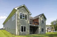 Waconia Home with Outdoor Hot Tub