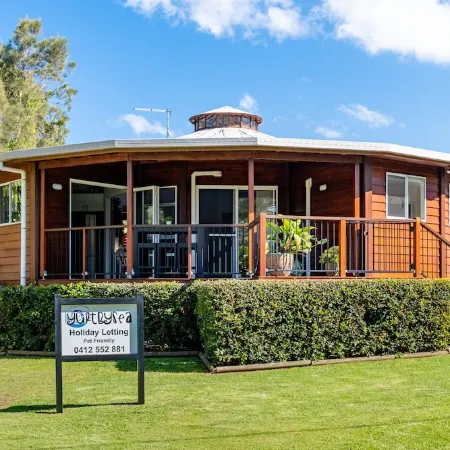 Yurt By Sea accommodation Mullaway