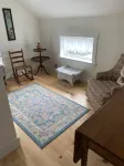 Charming and newly-renovated 1850's house in quiet residential neighborhood