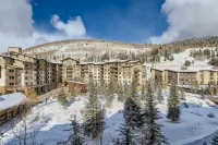 ★★Hot Tub in Building - Center Village Condo★★