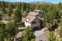 Beautiful Rocky Mountain Retreat Above Boulder with Privacy & Views 푸르마일 캐년 주변 호텔