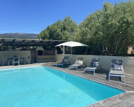 Villa Avec Piscine Privative Sécurisée au Coeur du Maquis Hotels in Figari