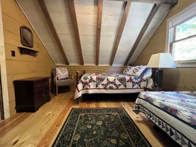 Historic Log Cabin on a homestead! Pet-Friendly! Hotels near Chief Vann House Historic Site