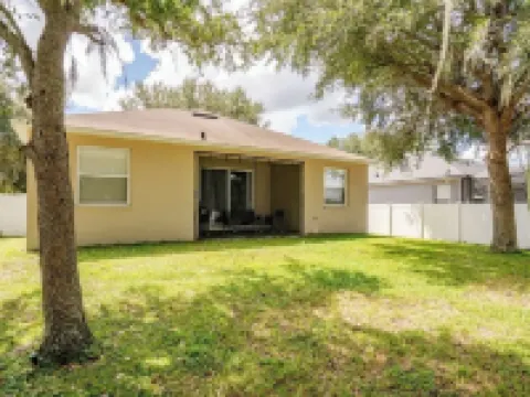 Pet-Friendly 3Br with Fenced Yard Near Wekiwa Springs Hotels in Apopka