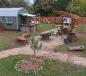 Cozy “Bunkhouse” cabin in charming Leakey with WiFi, AC. Near Frio and Garner! Hotels in Real County