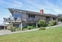 Boathouse, spectacular panoramic sea views!