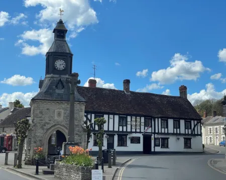 Coach House In The Picturesque Village Of Mere Hotels in Warminster