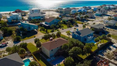 Paradise Shores 5/4 bedroom 3/2 bth sleeps up to 19! Private pool Hotels near Pensacola Beach Gulf Side Artificial Reef