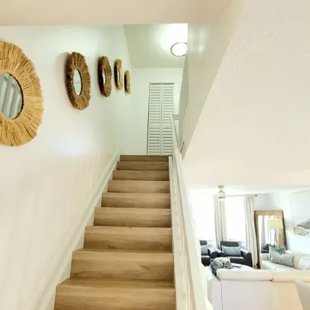 POSHPADZ Villa Hermosa, Sleeps 6, Water View, Walk to Jupiter Beach, Pool,Tennis