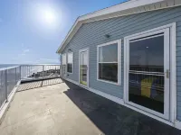 Waterfront Cottage on Lake Erie Hotels in Huron