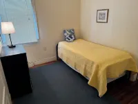 1st-floor, 4-bedroom home, 1 block from beach in Ocean City, NJ